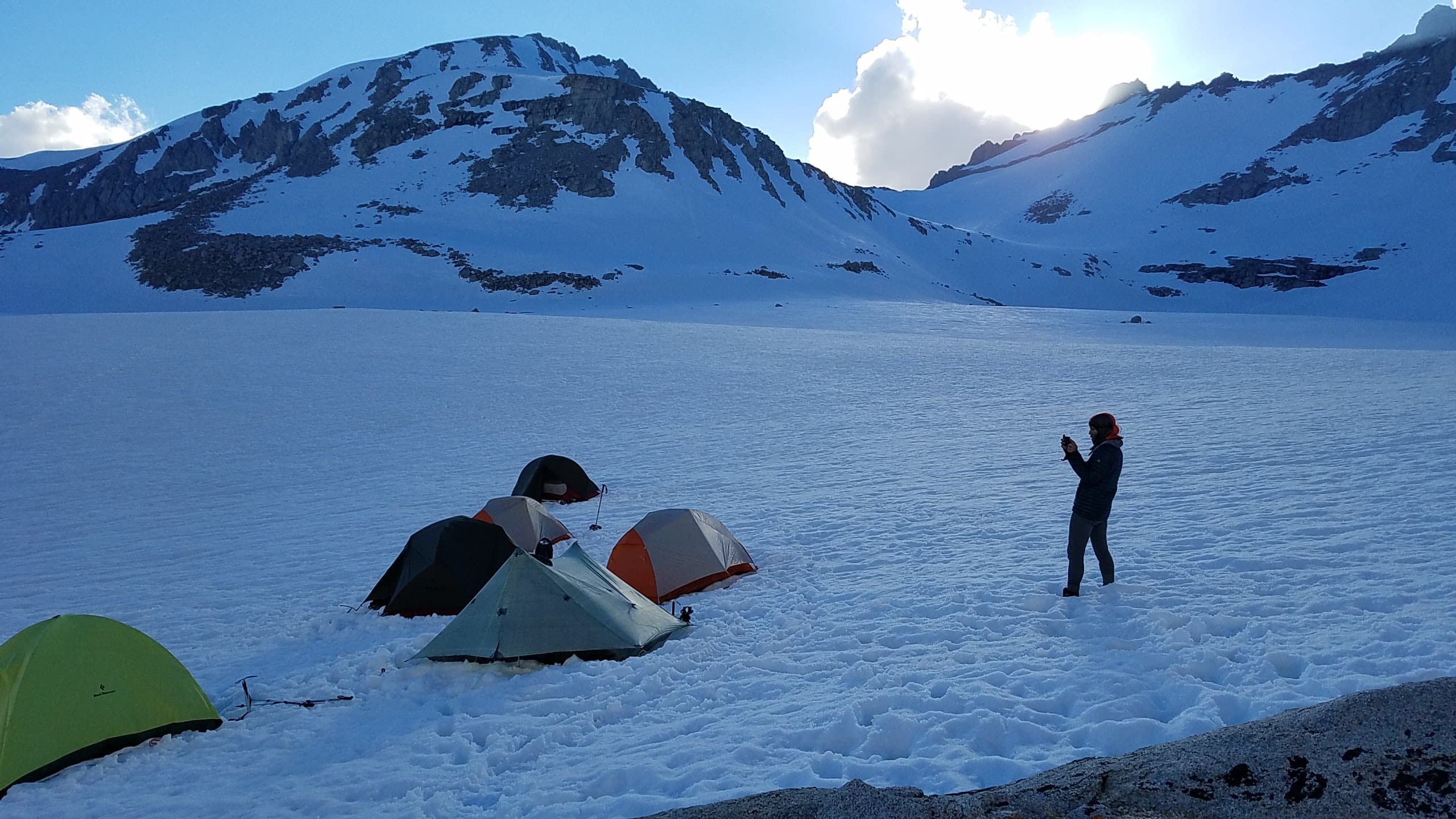 Snow camping in the Sierra